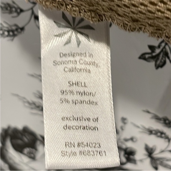 A - Picture 15 of 16